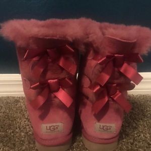 Pink bailey bow tie uggs
